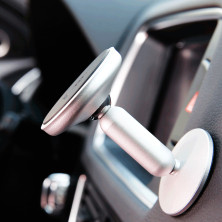 Автодержатель для телефона магнитный Baseus Bullet Magnetic на торпедо Серебристый