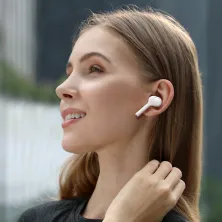 Беспроводные Bluetooth наушники Baseus Encok TWS W06 с функцией беспроводной зарядки Qi Белый